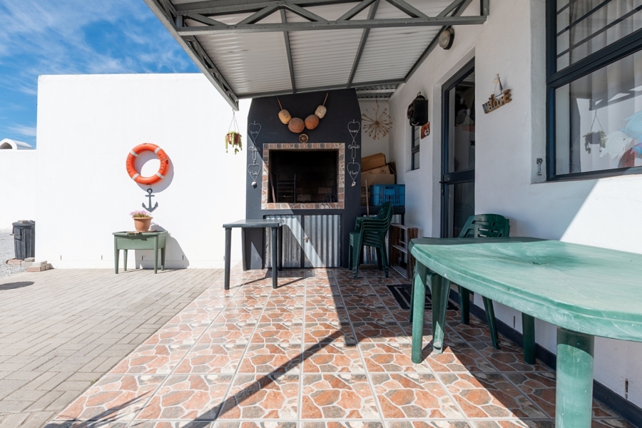 2 Bedroom Property for Sale in Laaiplek Western Cape
